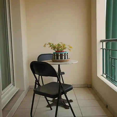 Beautiful Air-conditioned 10 Mins Away From The Sea 칸느